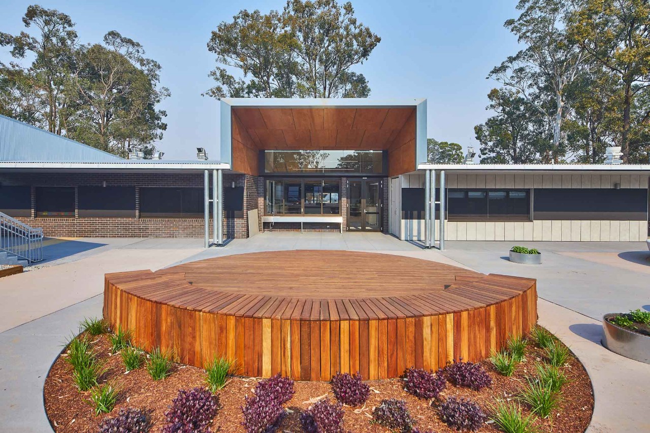 Preston Primary School. Main entry and Landscaping