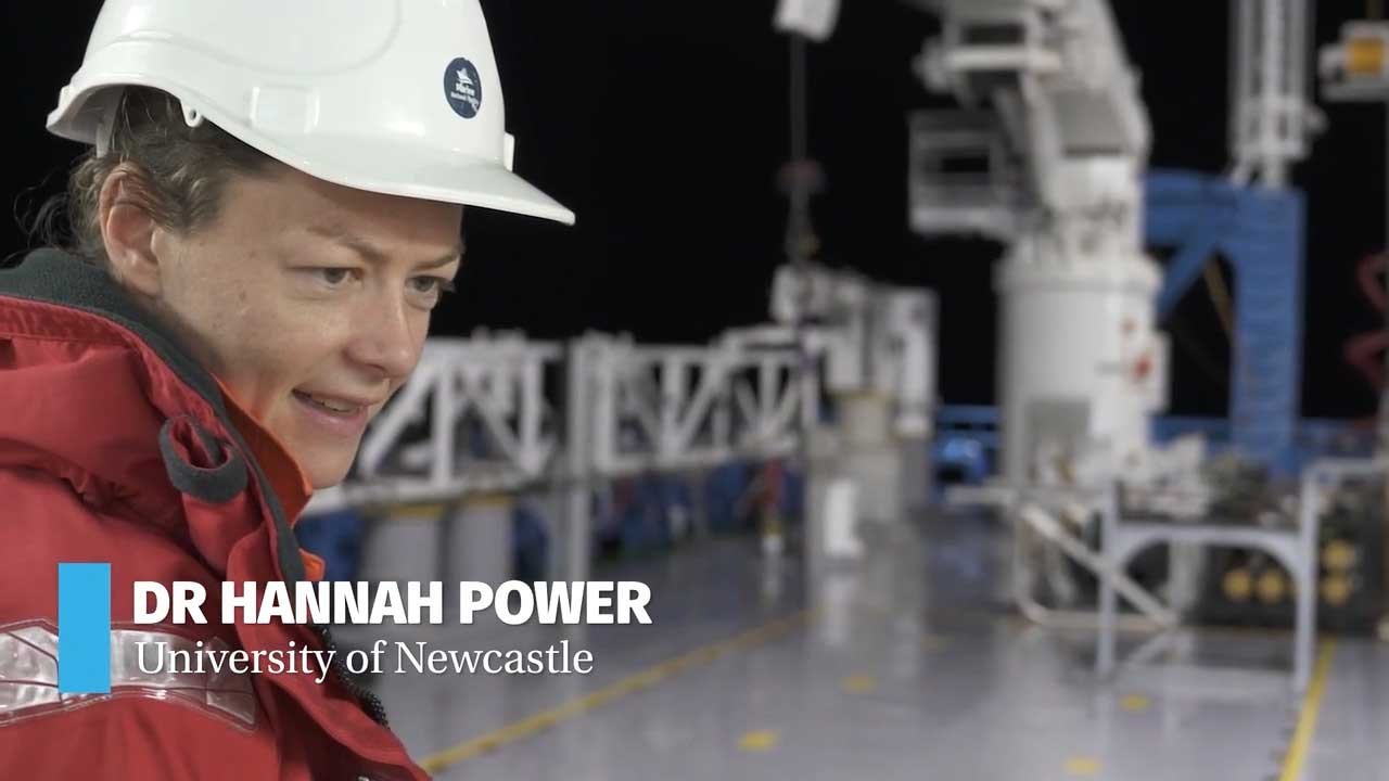 photo of Dr Hannah Power